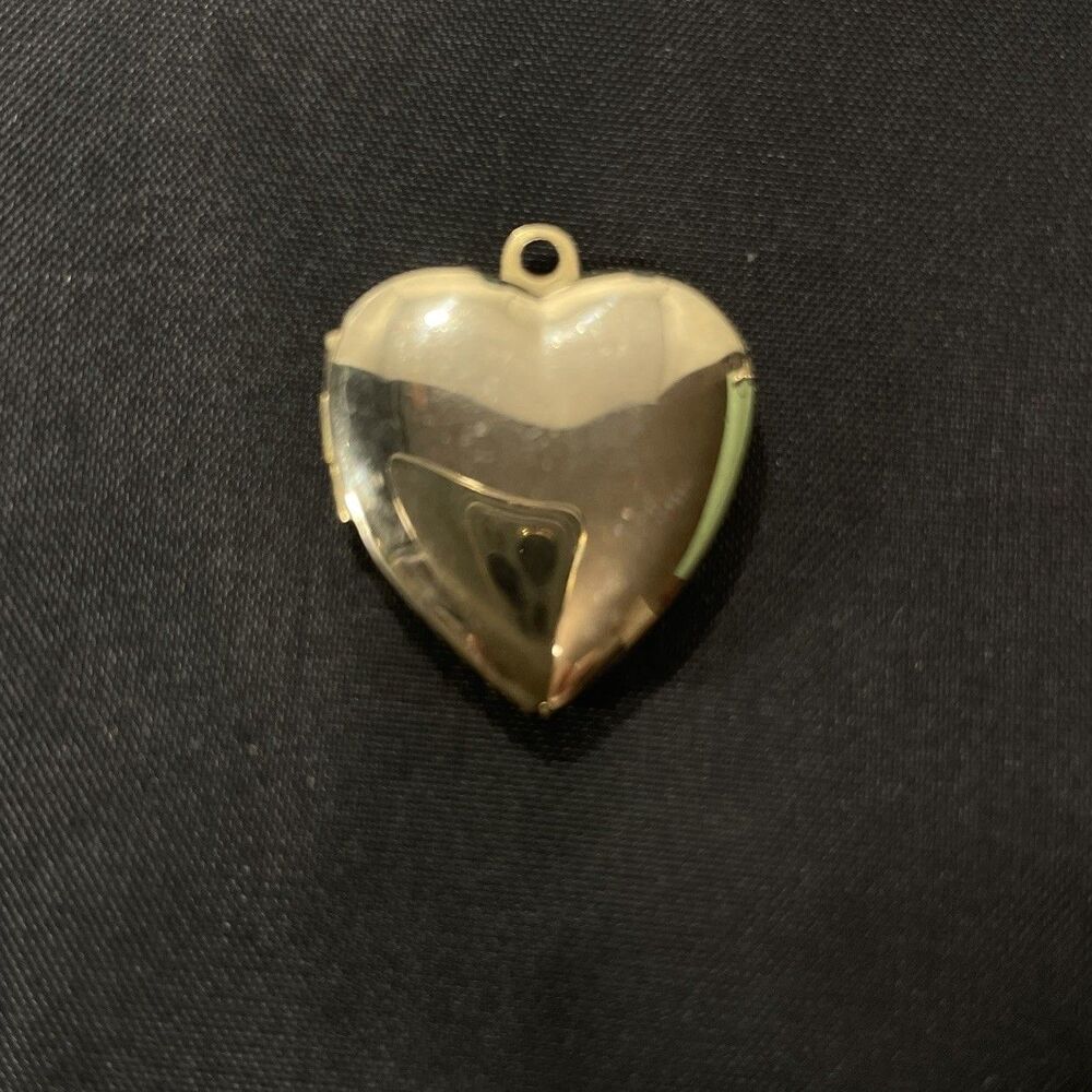 Gold Tone Heart Locket Pendant Hinged Photo Estate Jewelry Charm